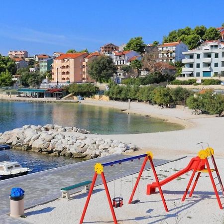 Apartmani Ines Marina Exterior foto